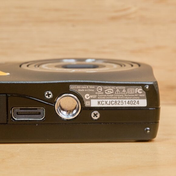 Kodak Easyshare M1033 10 MP Digital Camera with 3xOptical Zoom , black - Picture 9 of 9